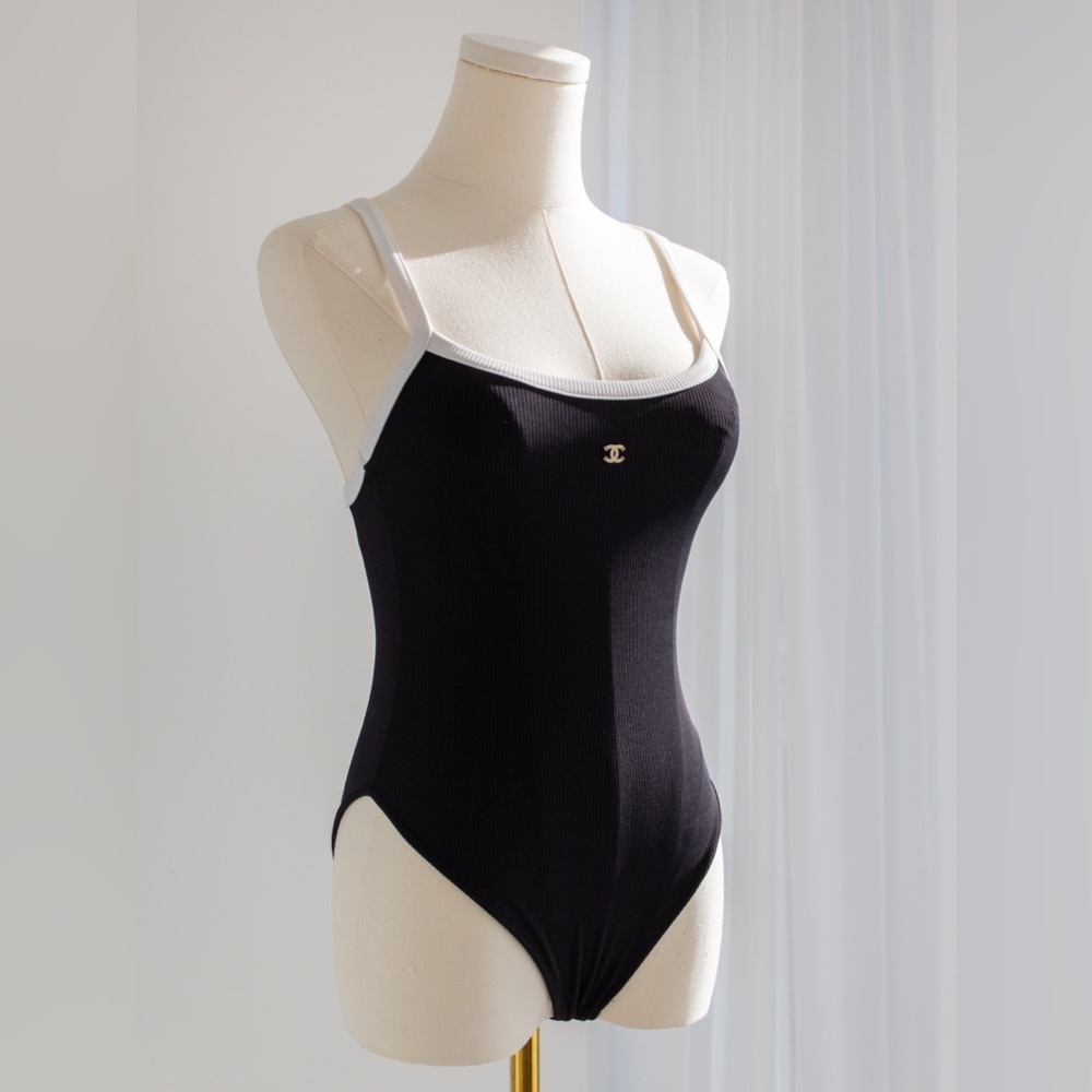Chanel Spring/Summer 2022 Black White Ribbed Crystal CC 22S Bodysuit Swimsuit - Picture 10 of 16
